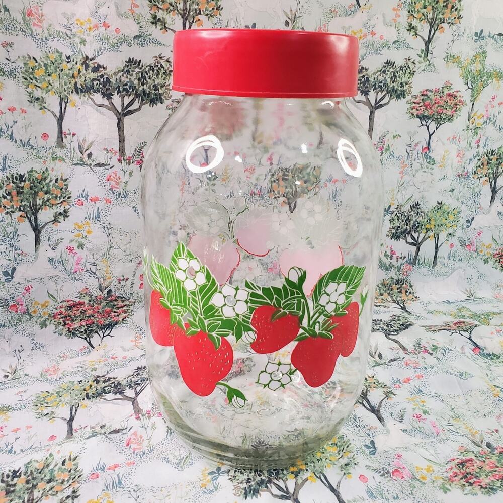 Vintage Carlton Glass 1.5L Jar Canister Strawberry Design with red Screw Top Lid